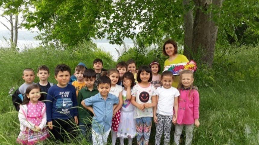 Minikler tohum bombalarını doğaya bıraktı