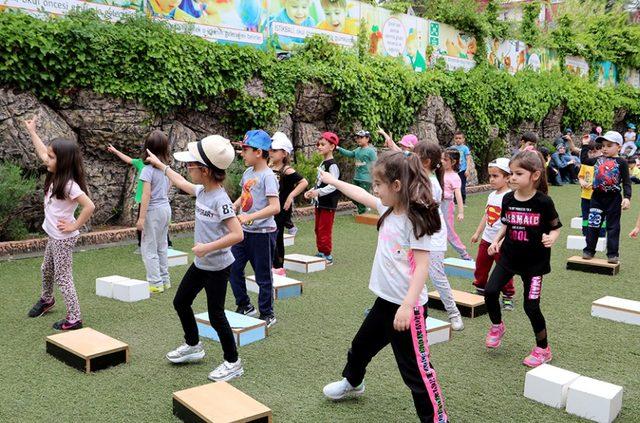 Isparta’da minikler, hem karınlarını hem de zihinlerini doyurdu