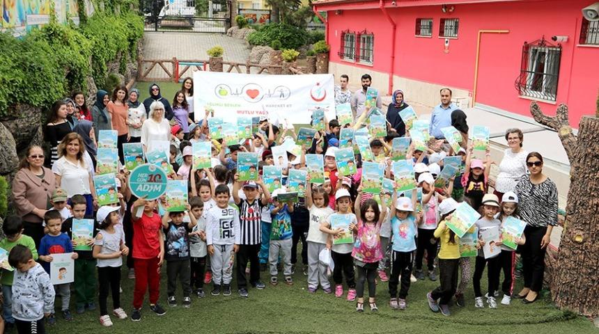 Isparta&rsquo;da minikler, hem karınlarını hem de zihinlerini doyurdu