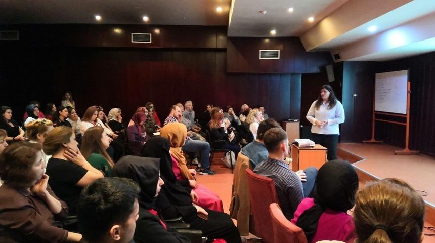 Ergeni anlayan aile eğitimi verildi