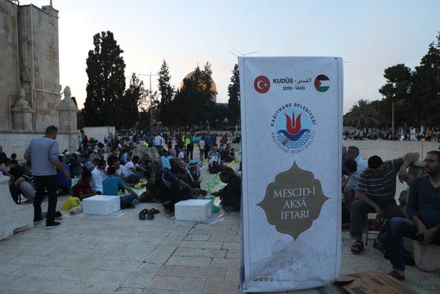 Kağıthane Belediyesi Mescid-i Aksa’da kardeşlik iftarı verdi