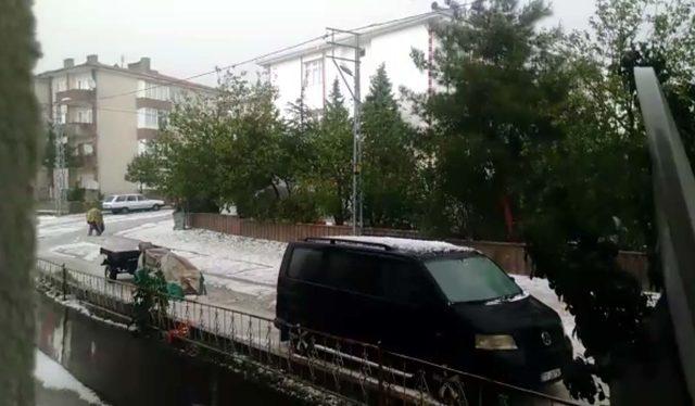 Beypazarı'nda dolu yağışı etkili oldu