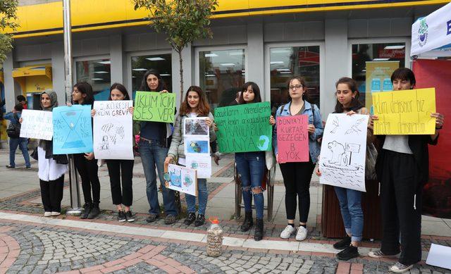 Edirneli üniversitelilerden 'iklim' eylemi