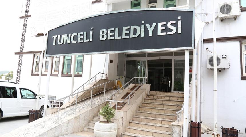 Tunceli Belediyesi tabelasının 'Dersim' olarak değiştirilmesi kararı durduruldu
