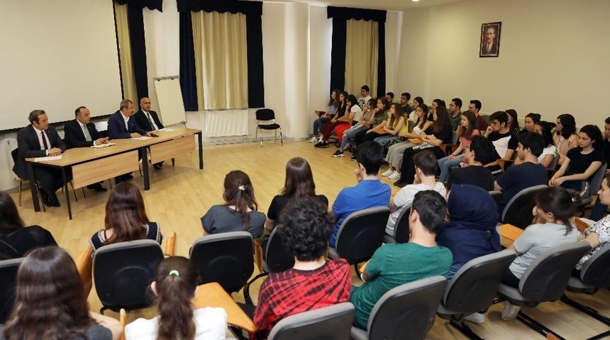 Adil Sani Konukoğlu’ndan SANKO öğrencilerine uyarı