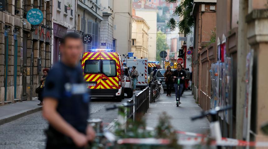 Fransa’nın Lyon kentinde patlama! Yaralılar var