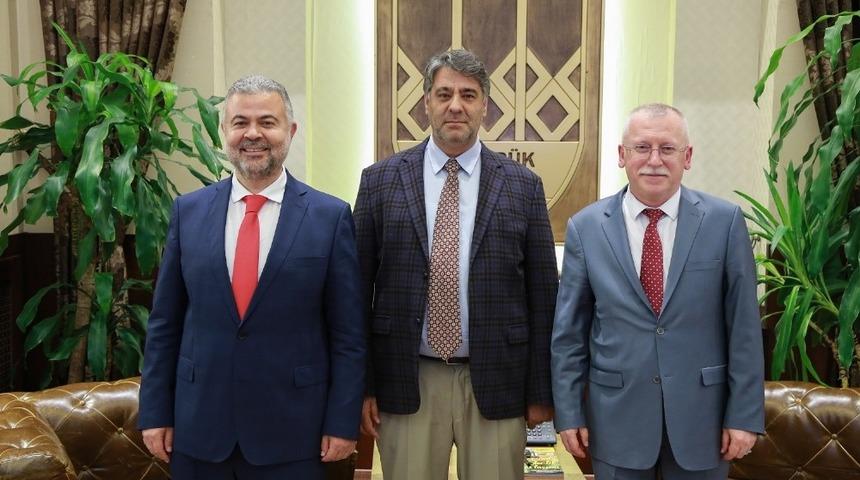 Rekt&ouml;r Polat&rsquo;a ilk hayırlı olsun ziyareti