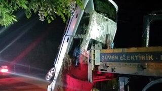 Antalya'da feci kaza! Hem annesini hem eşini kaybetti