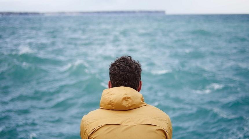 Neden Bazı İnsanlar Ayrılıkları Daha Ağır Yaşıyor?