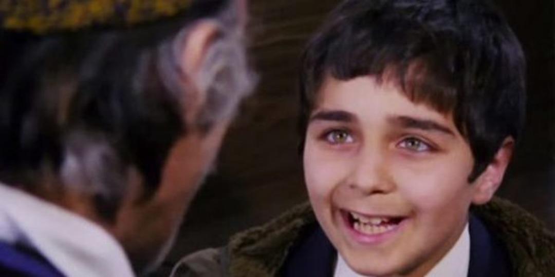 'Neşeli G&uuml;nler'in k&uuml;&ccedil;&uuml;k Tuncay'ına bir de şimdi bakın