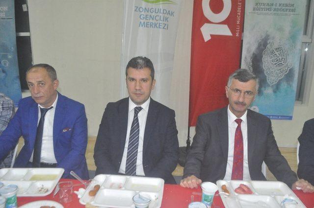 Gençlikspor’dan iftar programı