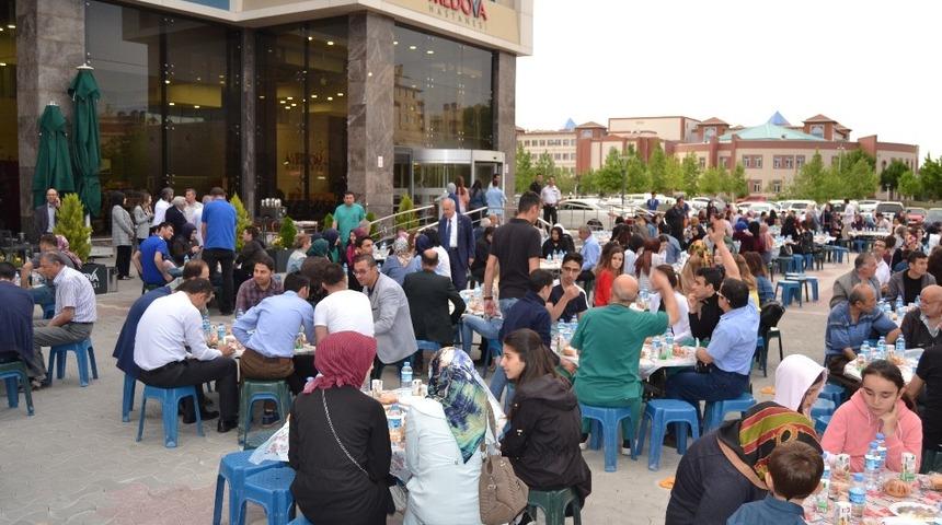 Medova Hastanesi kuruluşunun 3. yılını kutladı