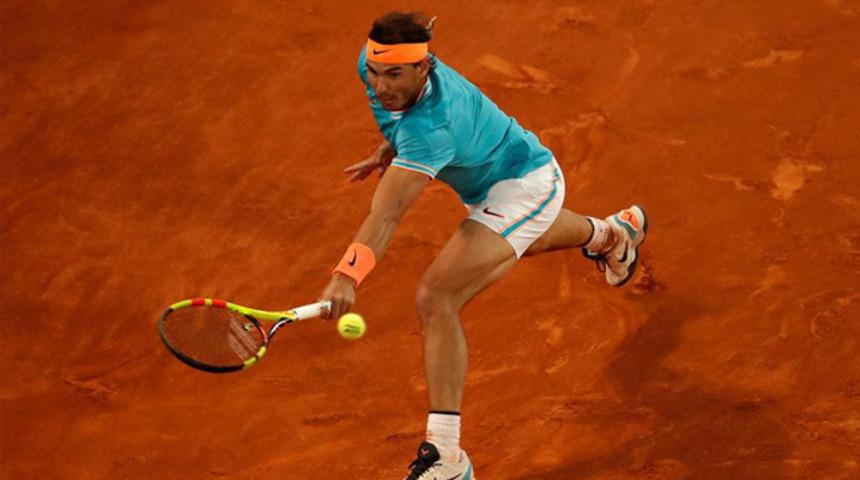 Nadal, Fransa 'toprak'larında tarihe geçmek istiyor