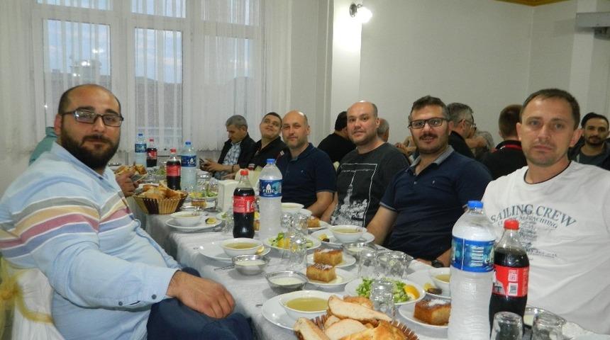 Elektrik&ccedil;iler Odası geleneksel iftarını ger&ccedil;ekleştirdi