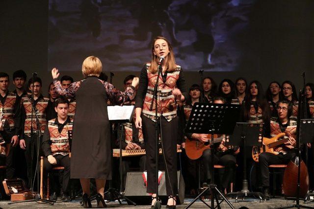 Dünyaca ünlü kanun virtüözü Sivas’ta konser verdi