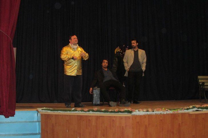 “Beni Siz Delirttiniz” oyununa hükümlü ve tutuklulardan tam not G5