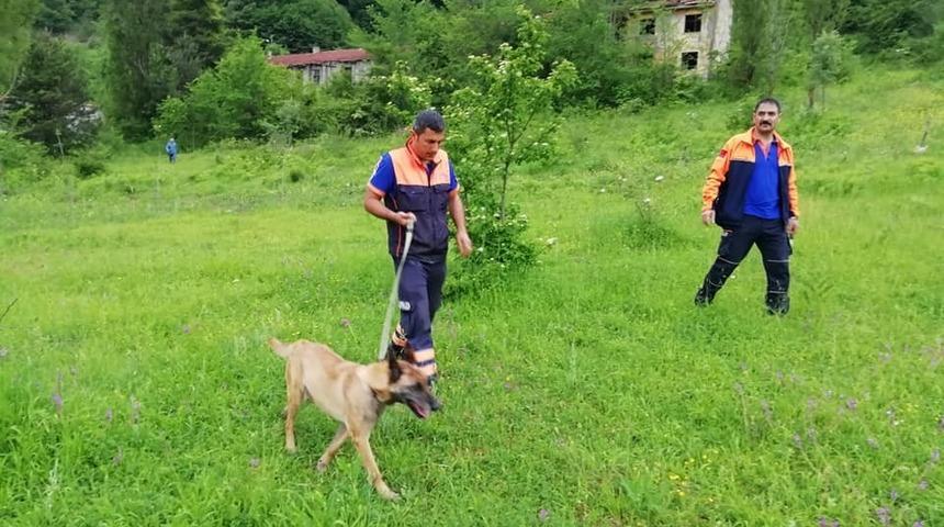 Kayıp şahıs K9 k&ouml;peğiyle aranıyor