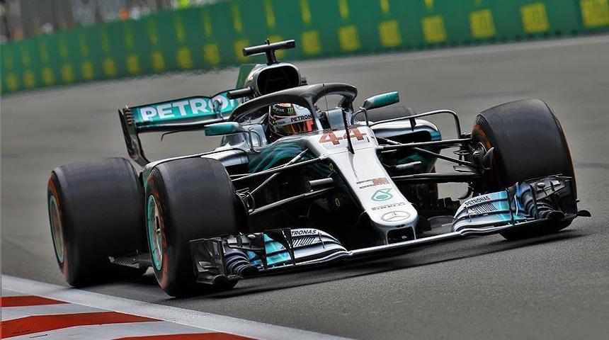 Lewis Hamilton, Monaco'da pole pozisyonunda