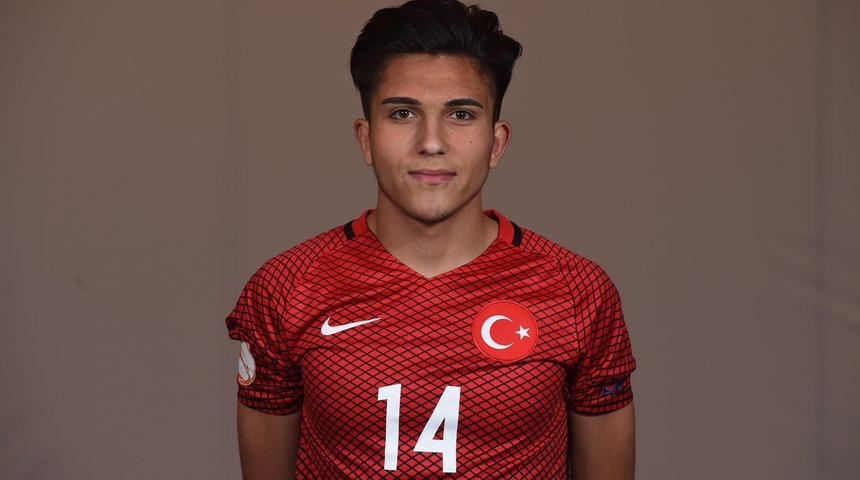 Genç milli yıldızımız Umut Güneş'e Süper Lig kancası