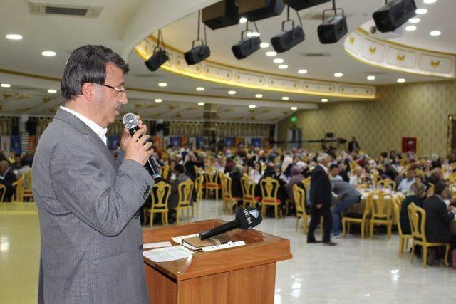 Van’da AK Parti’den iftar programı