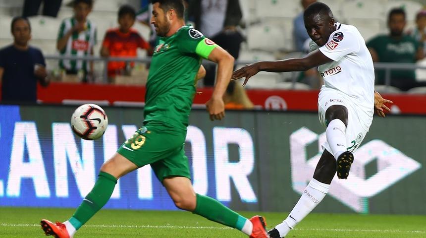 Konyaspor 0 - 0 Akhisarspor