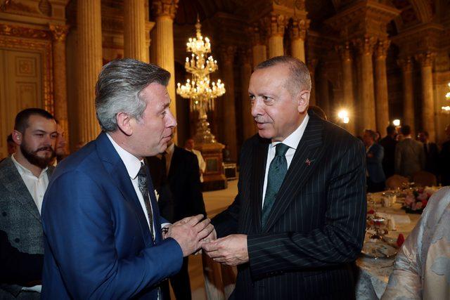 Cumhurbaşkanı Erdoğan, sanatçı ve sporcularla iftar programında buluştu//Ek fotoğraflarla