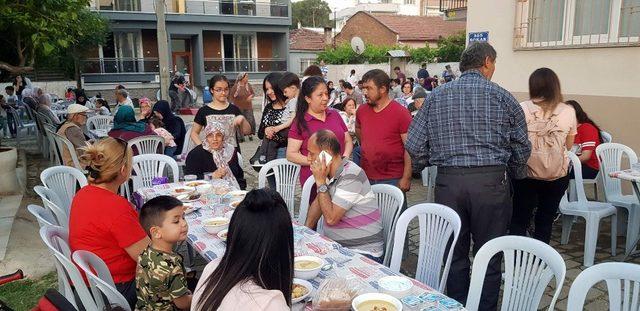 Mahalle halkından örnek dayanışma