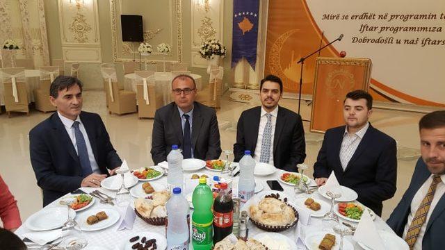 YTB, Kosova'da Türkiye mezunlarına iftar verdi