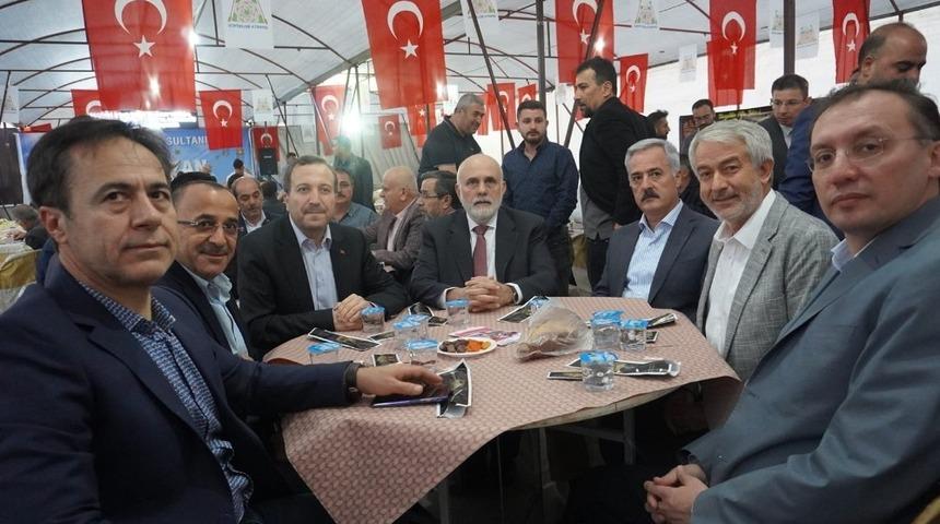 TBMM Başkanvekili Bilgi&ccedil;, Isparta G&ouml;n&uuml;l Sofrası&rsquo;nda iftar verdi