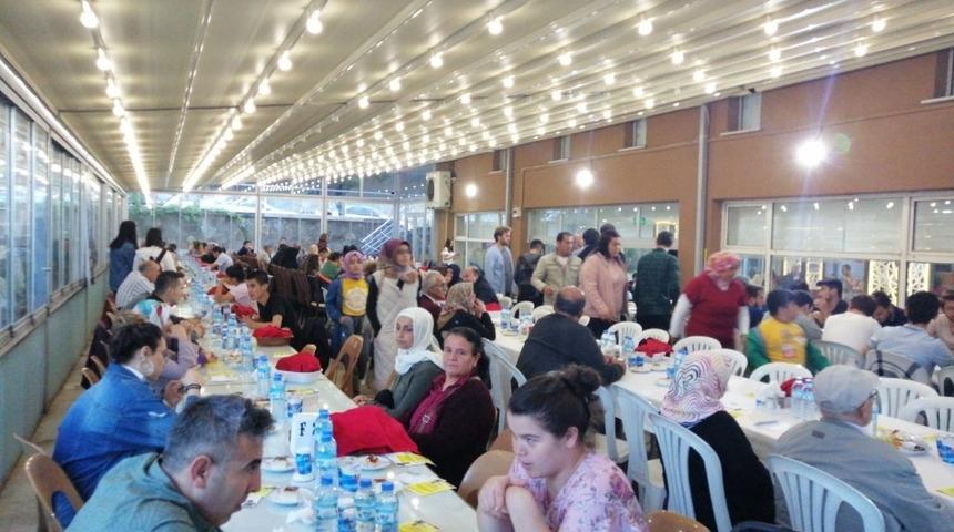 Isparta&rsquo;da yetimler yararına iftar