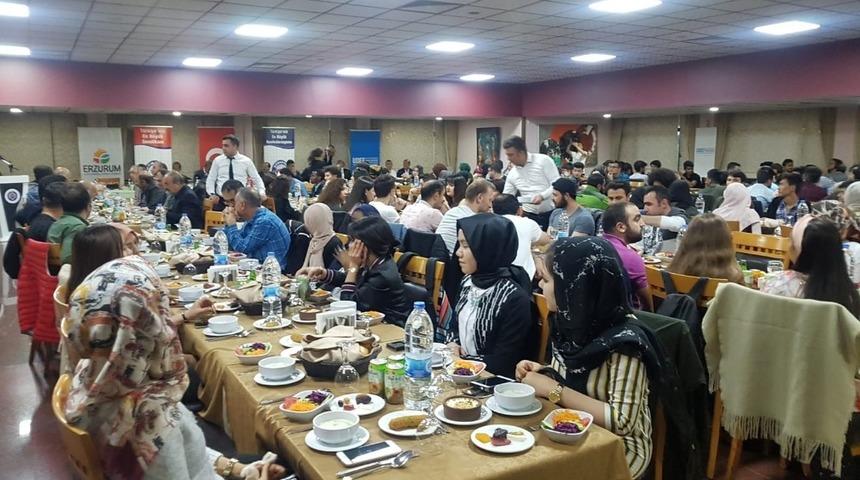 Eğitim Bir-Sen’den öğrencilere iftar