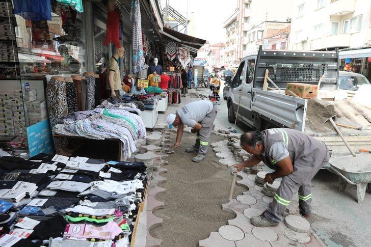 Adapazarı’nda yol açımı ve asfalt  yama çalışmaları sürüyor G3