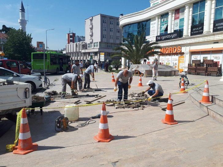 Adapazarı’nda yol açımı ve asfalt  yama çalışmaları sürüyor G5