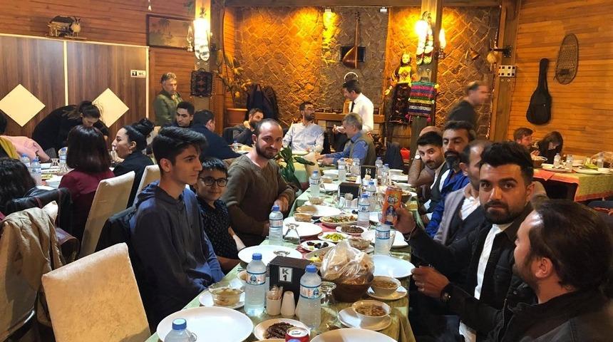 Ardahan&rsquo;da Gazeteciler iftarda buluştu