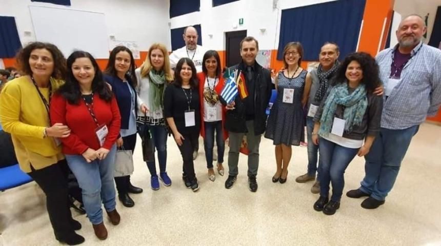 Liseli &ouml;ğlenciler İtalya&rsquo;da Afyonkarahisar&rsquo;ı temsil etti