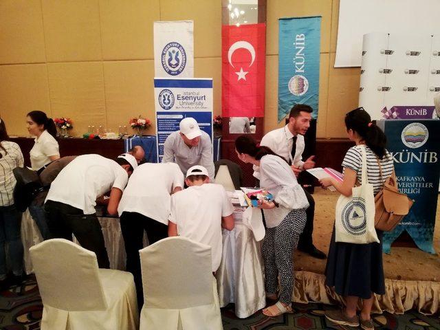 Özbekistanlı öğrenciler Türkiye’de üniversite okumak için ter döktü