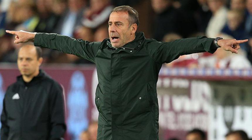 Beşiktaş yönetimi Abdullah Avcı'yı takımın başına getirmek istiyor