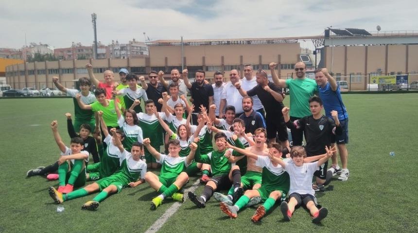 Manisa B&uuml;y&uuml;kşehir Belediyespor U14 takımı en iyi 22 arasında