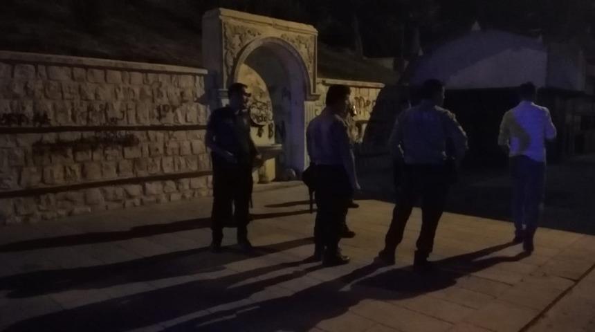 İhbar edilen ş&uuml;pheli gen&ccedil;ler incelendi