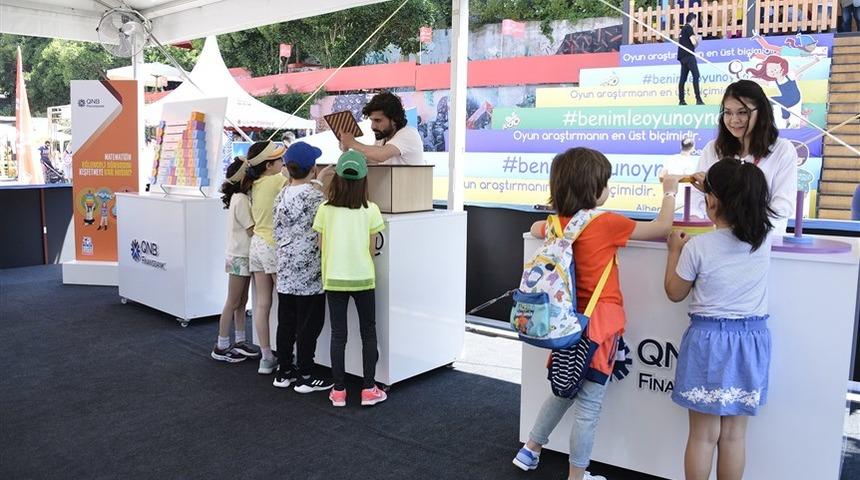 Tales Matematik Müzesi TIR’ı Yaratıcı Çocuk Festivali’nde çocuklarla buluştu