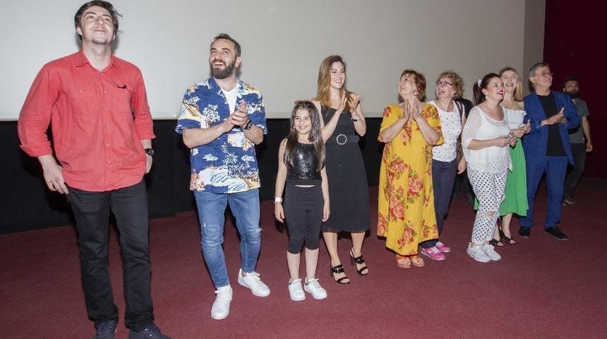 &lsquo;Aykut Enişte&rsquo; filminin &ouml;zel g&ouml;sterimi Adana&rsquo;da