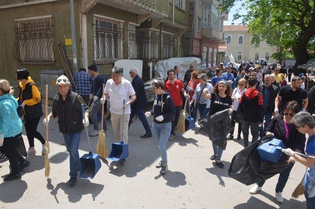 Sinop’ta ’belediye-halk el ele, daha güzel günlere’ kampanyası