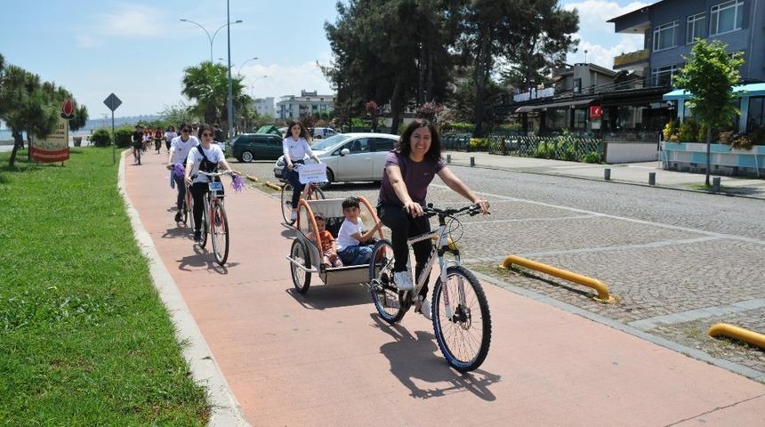 &Ccedil;evre i&ccedil;in pedalladılar