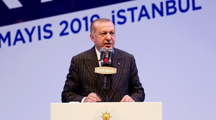 Cumhurbaşkanı Erdoğan: İstanbul'da 2 milyon 300 bin üyemiz var! Bir üye yanında iki oy daha getirsin...
