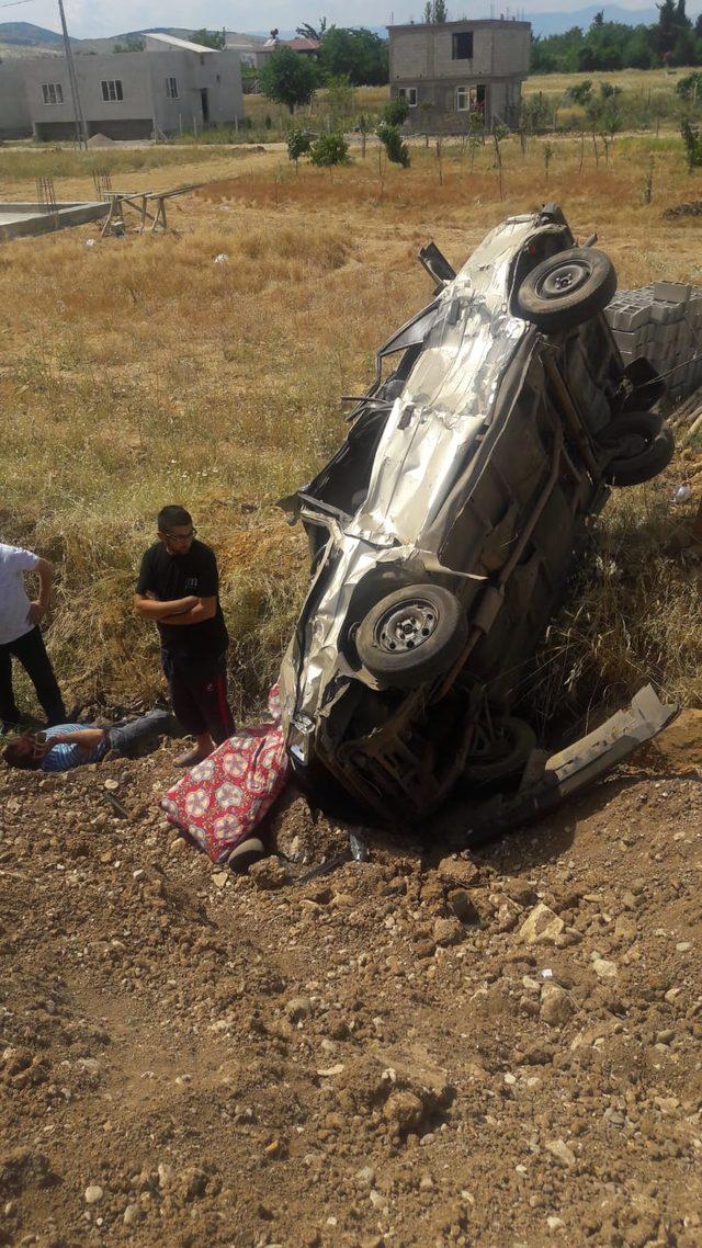 Hurdaya dönen otomobilden mucize kurtuluş