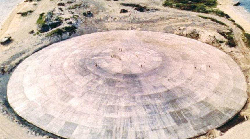 Dünya panikte! Nükleer 'tıpa' sızdırıyor