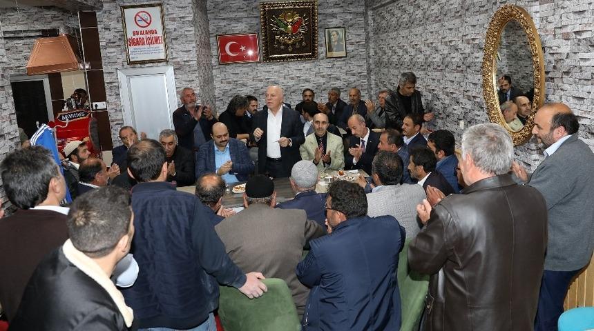 Başkan Sekmen Aziziye sakinleriyle buluştu