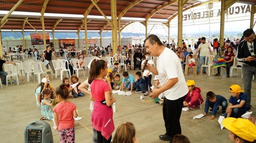 U&ccedil;urtma şenliği k&uuml;lt&uuml;r ve sanat şenliğine d&ouml;n&uuml;şt&uuml;