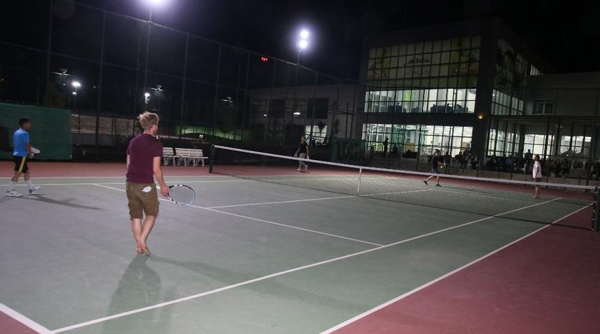 Tenis d&uuml;nyası rallicilere ev sahipliği yaptı