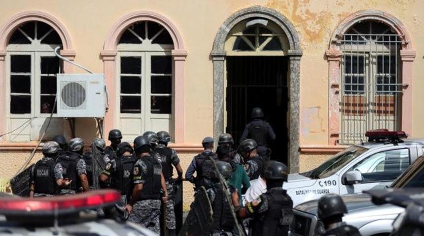 Cezaevinde kanlı isyan: En az 15 ölü